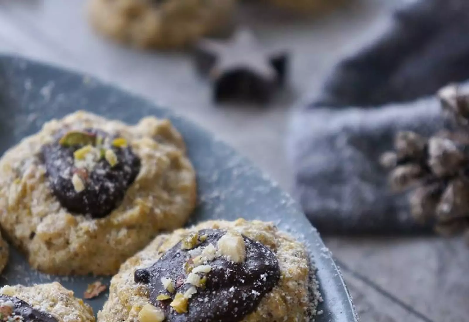 KEŠU-PISTÁCIOVÉ PUSINKY S ČOKOLÁDOU - nízkosacharidové